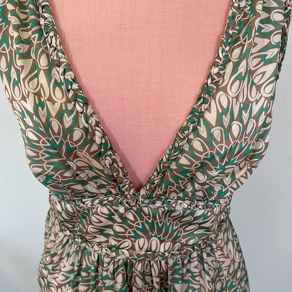 Patterned Dress - Picture 2 of 6